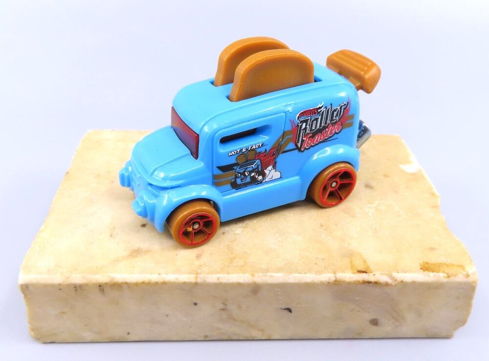 Hot Wheels ROLLER TOASTER Blue Fast Foodie 4/5 Diecast 1:64 Mattel Loose